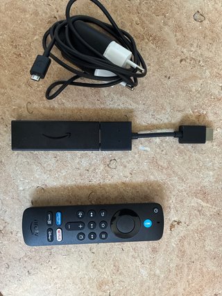 Amazon Fire TV Stick con Mando