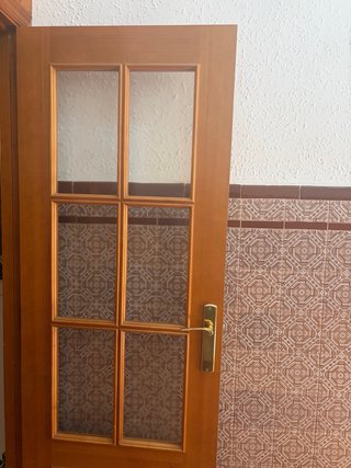 Puertas de madera con cristalera