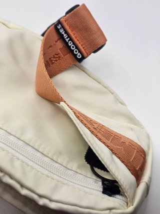 Riñonera unisex Goodtimes beige y naranja