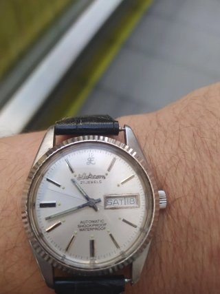 Reloj luckomm Automático Plata y Negro
