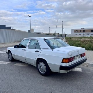 MERCEDES-BENZ 190