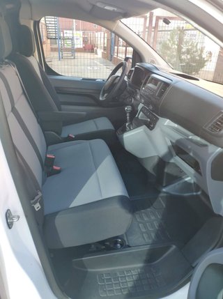 ALQUILER FURGONETA 7M3