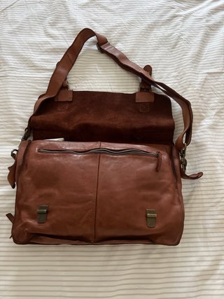Bolso de cuero marrón sin usar (con etiqueta)