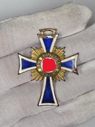 Mutterkreuz oro II Guerra Mundial con Documento