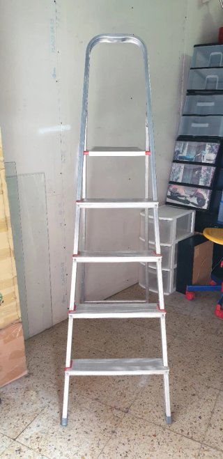 ESCALERA CON TRANSPORTE INCLUIDO