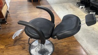 Sillón de peluquería/maquillaje negro