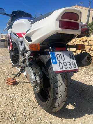Honda CBR 900RR Fireblade 1992 sc28