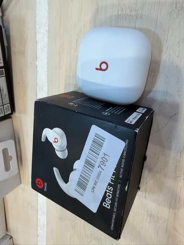 Beats Fit Pro Blancos,usado