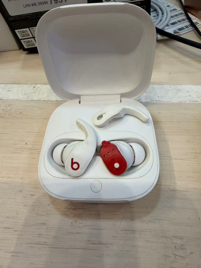 Beats Fit Pro Blancos,usado