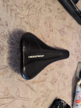 Sillín Nukeproof para MTB Enduro
