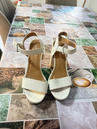 Lote Zapatos de tacón 37 y pantalon fresquito