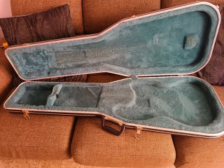 Estuche Bajo Eléctrico Cibeles