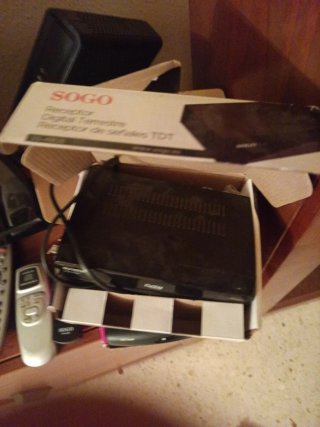 TDT SOGO i-Joy , Otro SUNTECH, deco TIVO, 5 mandos