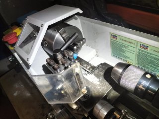 Torno HBM 180x300 con pantalla digital