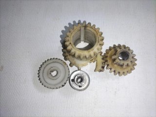 Torno HBM 180x300 con pantalla digital