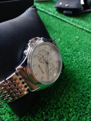 Reloj Skyline Plata y Blanco