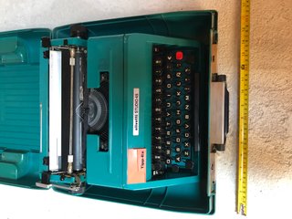 Máquina de escribir Olivetti Studio 45