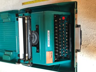 Máquina de escribir Olivetti Studio 45