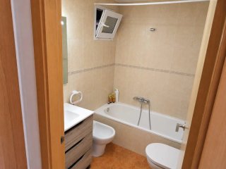 AMPLIA VIVIENDA MODERNA DE 116 m² CON GARAJE, TERR