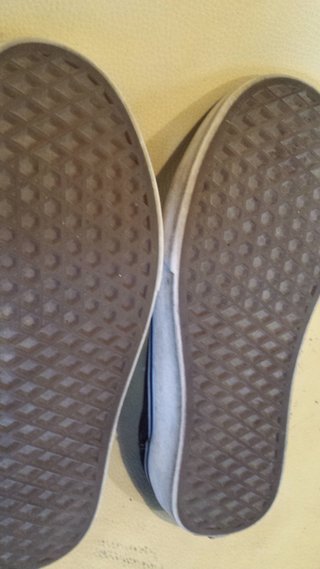 Zapatos Vans Talla 39 Negros y Blancos