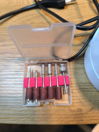 Torno de uñas profesional