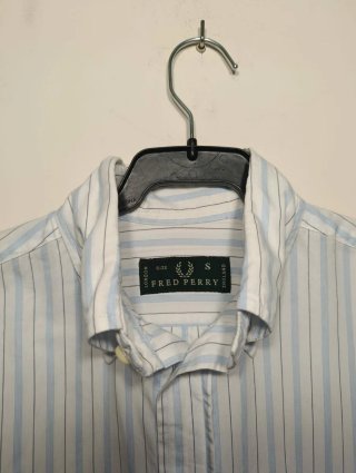Camisa Fred Perry Rayas Azul y Blanco
