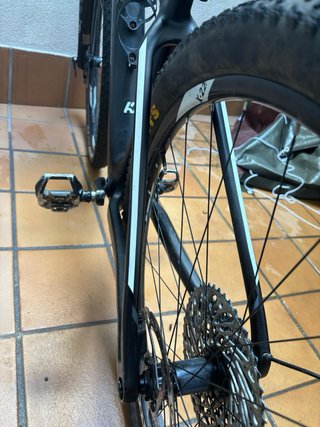 Bici Cube Carbono Rígida Fox 34