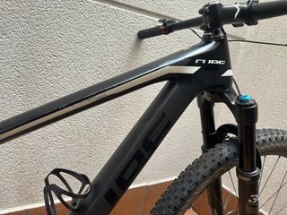 Bici Cube Carbono Rígida Fox 34