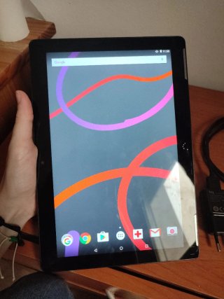 Tablet Negra Aquaris M10 con Cargador