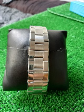 Reloj Skyline Rojo y Plateado