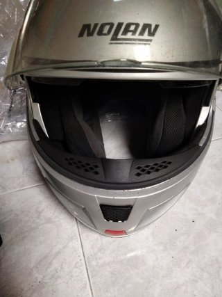 Casco Moto Nolan Plata con Funda
