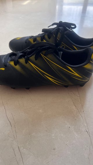 Botas de Fútbol Puma Talla 37 niño