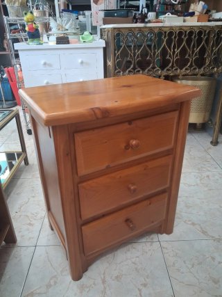 Mesita de noche madera maciza