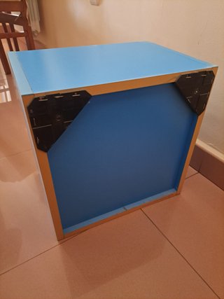 Estantería cubo azul de madera