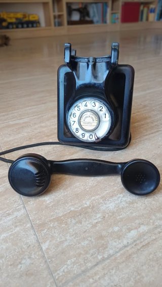 Teléfono antiguo Standard Eléctrica 5519-A