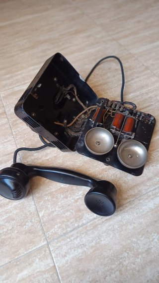 Teléfono antiguo Standard Eléctrica 5519-A