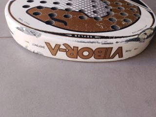 Pala de pádel Vibor-A Yarara Carbon+
