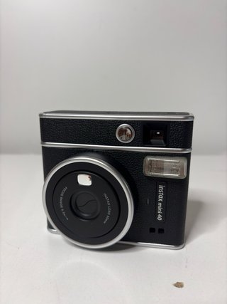: Cámara instantánea Fujifilm Instax Mini 40