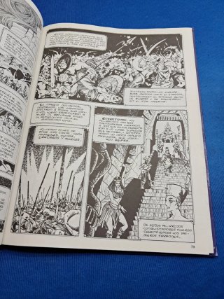 COMIC TAPA DURA CONAN EL BARBARO LA ERA HYBORIA