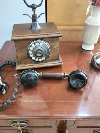 Teléfono antiguo de disco