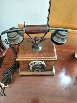Teléfono antiguo de disco