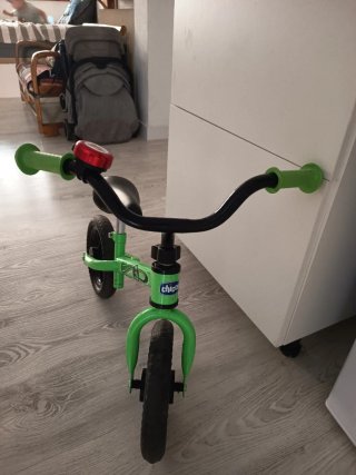 Bicicleta de equilibrio Chicco verde