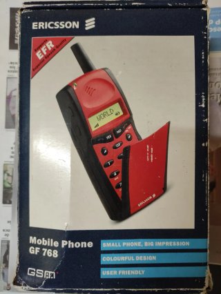Teléfono Móvil Ericsson GF768