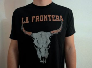 ELENA // CAMISETA NEGRA - LA FRONTERA - TALLA L -