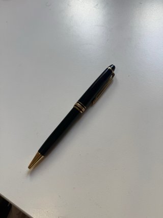 Bolígrafo Montblanc Negro y Dorado