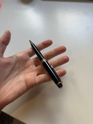 Bolígrafo Montblanc Negro y Dorado