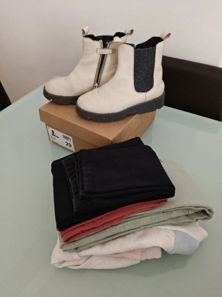 Lote Ropa y Botas Niña Talla 29
