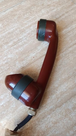 Teléfono campaña francés antiguo