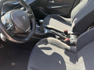 Peugeot 208 2021