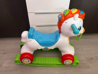 Caballo correpasillos balancín Chicco